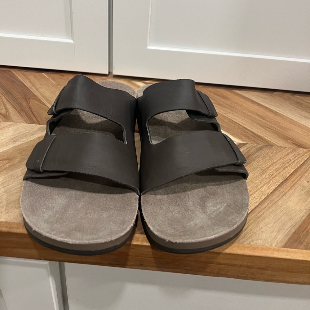 NEW* Reef Ojai Two Bar brown leather sandals size 9 - Picture 2 of 9